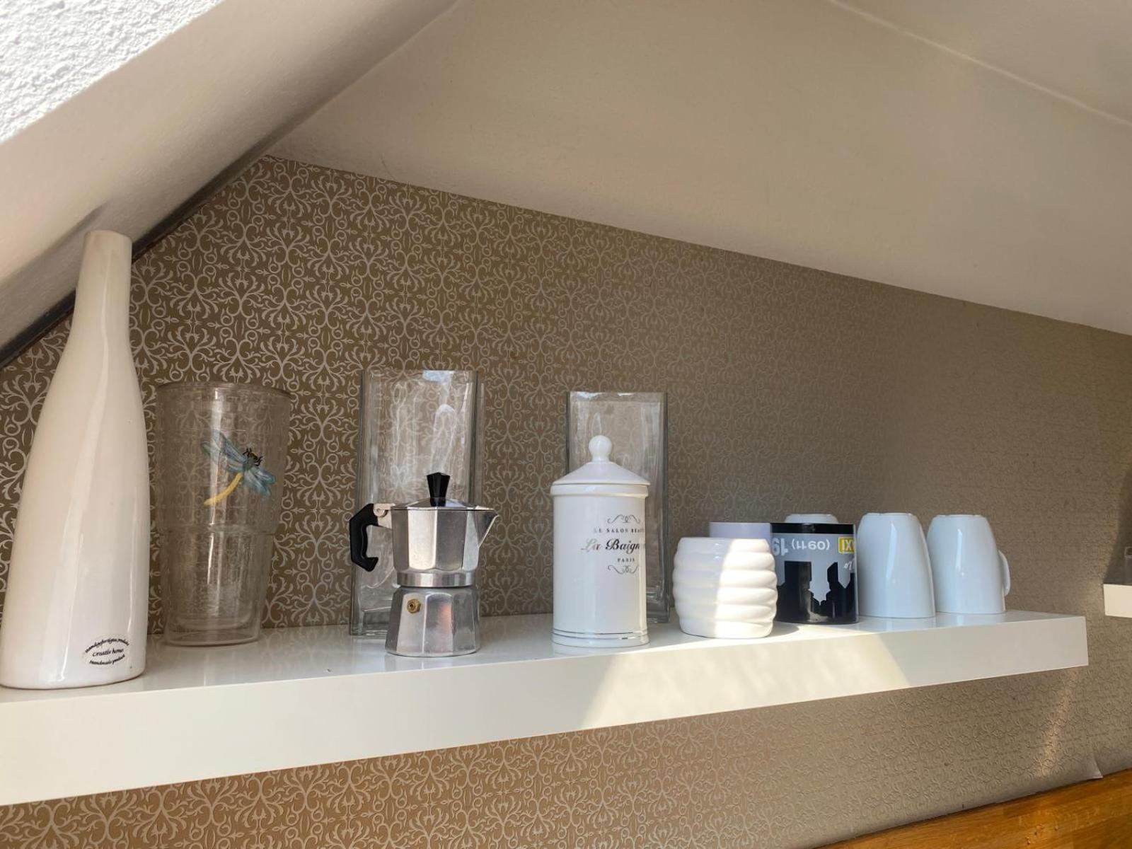 Apartment 3-zimmer-wohnung Mit Terrasse Und 2 Schlafzimmern *