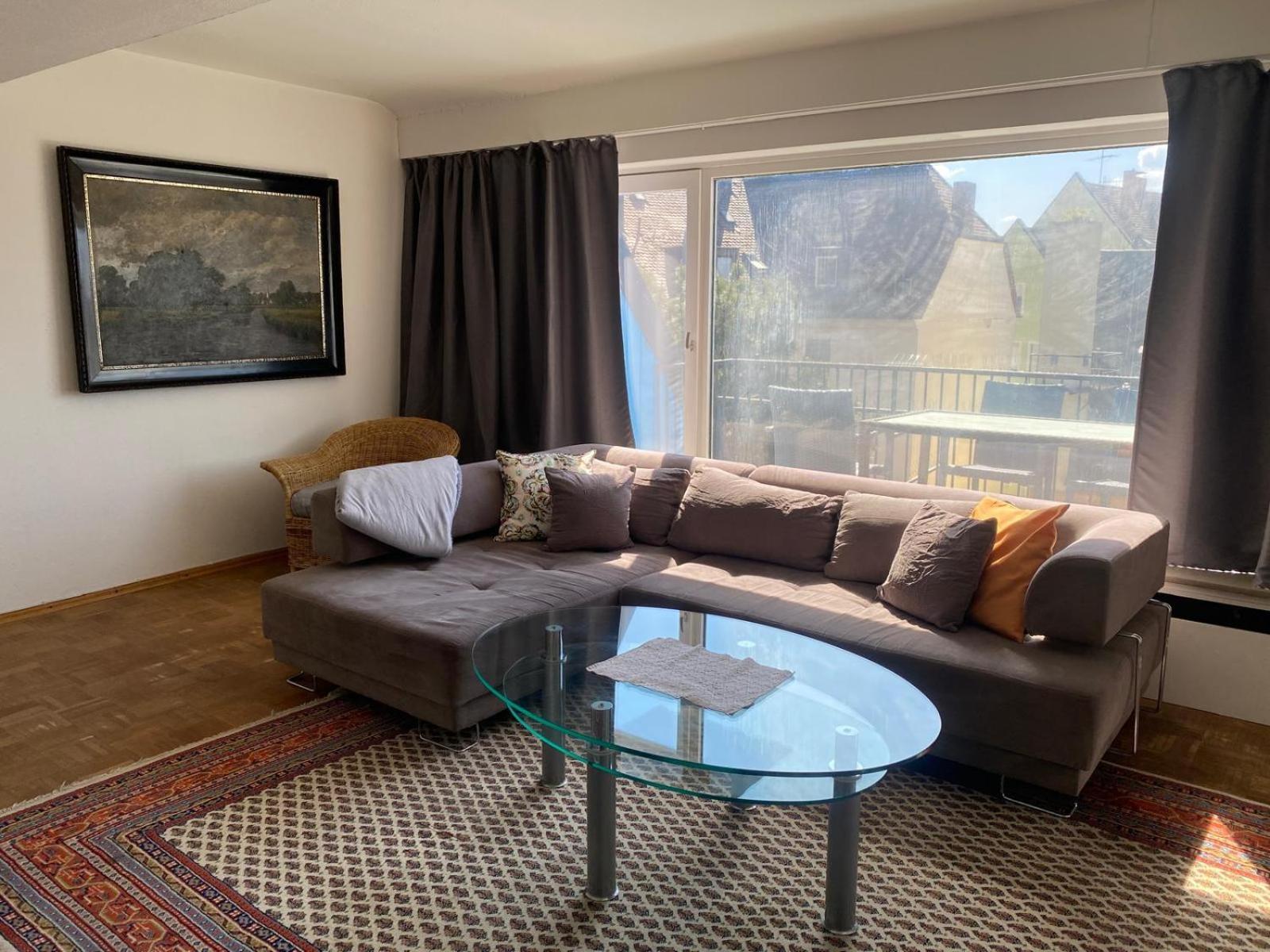 3-zimmer-wohnung Mit Terrasse Und 2 Schlafzimmern Apartment Nuremberg